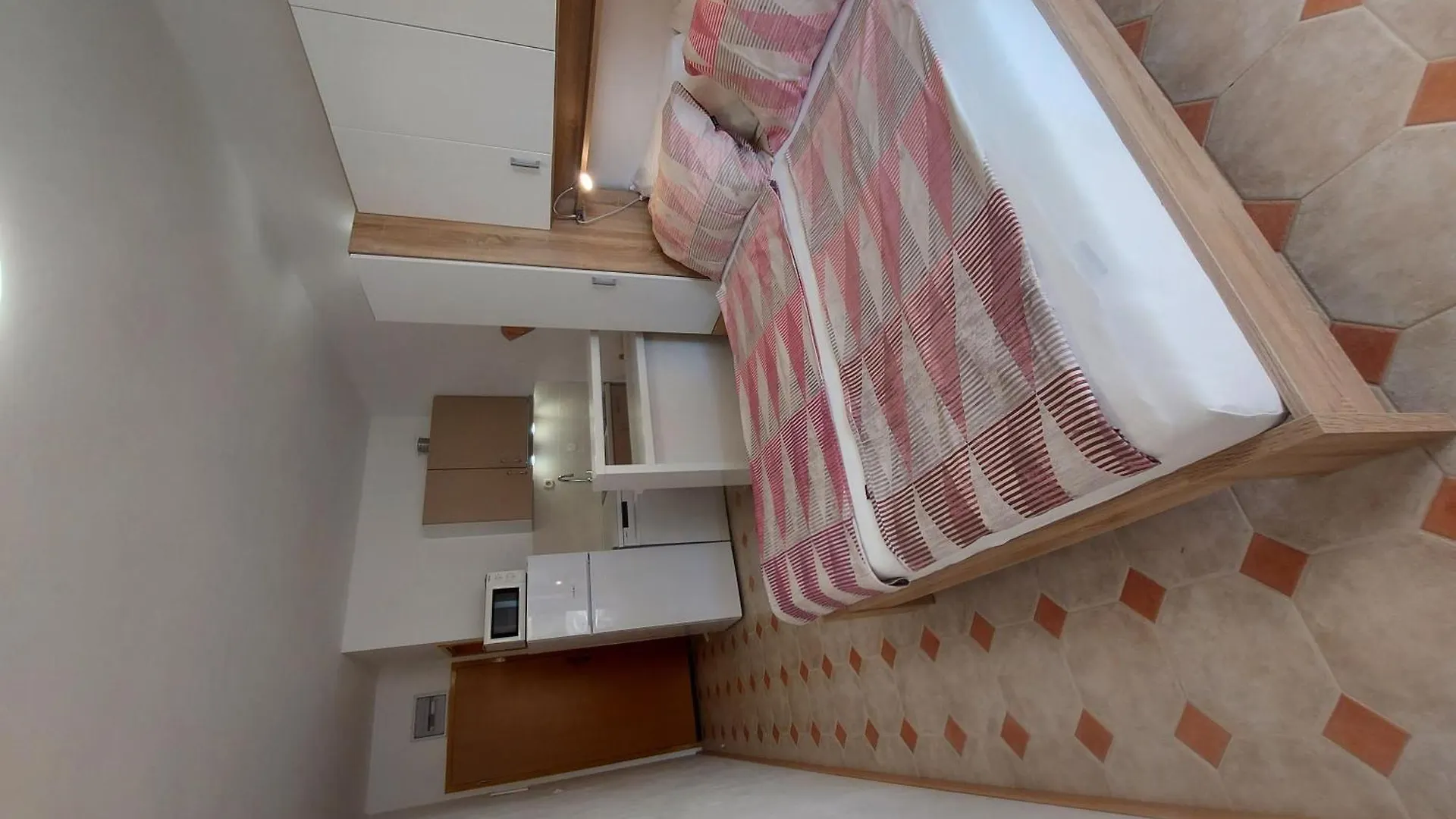 Studio Mit Terrasse Im Ersten Stock Des Hauses Mandre Apartment